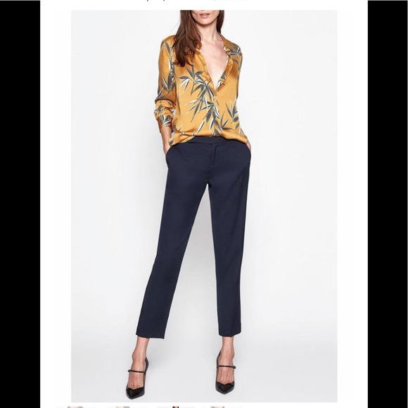 Equipment Essential Blouse - Picture 3 of 4